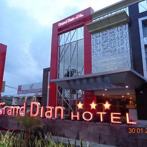 Grand Dian Hotel Slawi